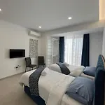 St Julians Penthouse Apartment *