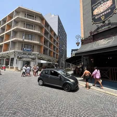 St Julians Penthouse Apartament